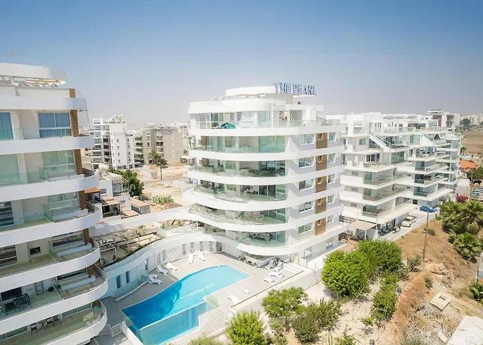 Διαμέρισμα Seaview Pearl In Mackenzie With Pool & Jacuzzi