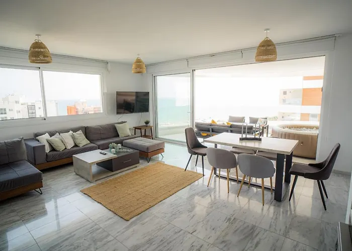 Appartement Seaview Pearl In Mackenzie With Pool & Jacuzzi Larnaca