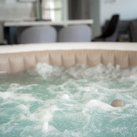 Apartament Seaview Pearl In Mackenzie With Pool & Jacuzzi Larnaca